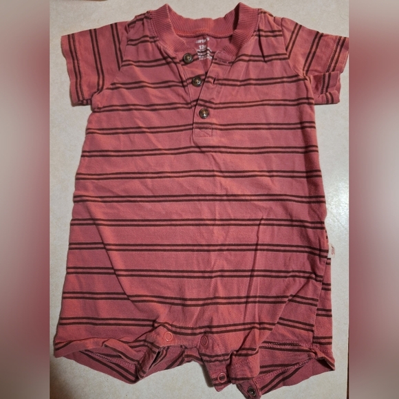Carters Striped Burnt Red Baby Tshirt/Shorts Romper 12M - Picture 1 of 1